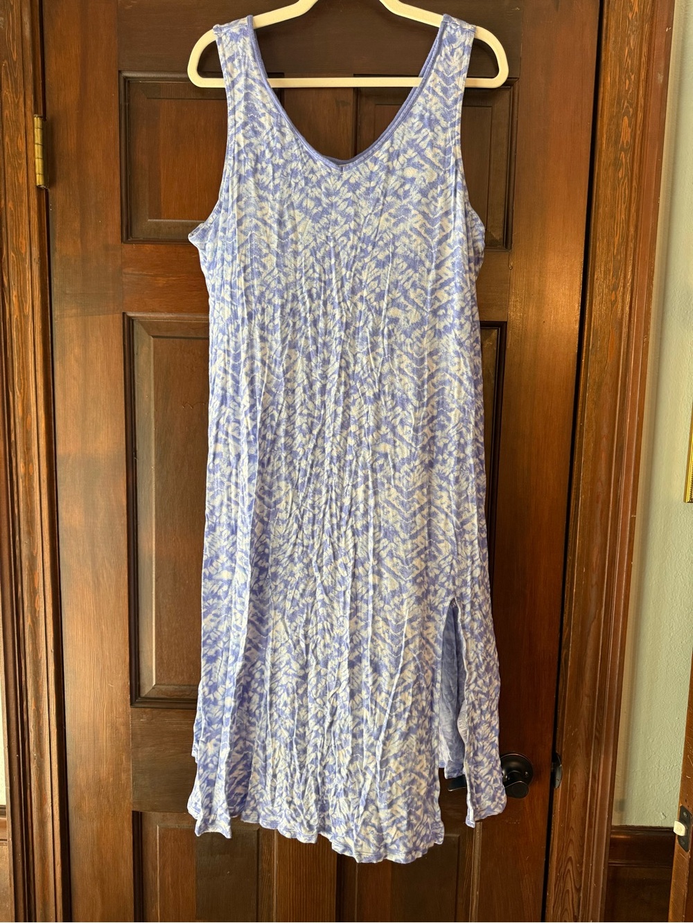 Ellen Tracy Lavender Patterned Sleeveless Nightgown with shelf bra